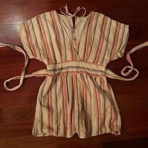 Adorable American Eagle romper, size M
